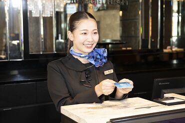 アパホテル＆リゾート（APA HOTEL）〈札幌〉 ＼スキマ時間を有効活用／
高時給だから効率よく稼げる！
昇給/社保完備/正社員登用
…大手ならではの高待遇◎