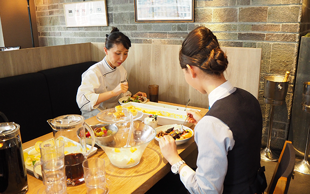 「主婦も学生も、自分のペースで働く人が多いですよ」