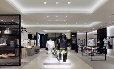 ファッション人材リンク株式会社【FJL】 ﾟ*｡☆ NEWスタッフ募集 ☆。*ﾟ
エレガンスレディースアパレル♪
制服貸与◎