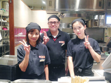 明洞食堂　楽天モバイルパーク宮城店 明るく楽しい雰囲気の中、みんなでワイワイ働ける★沢山の出会いも待ってるうれしいバイト！！