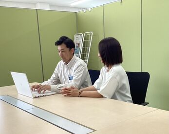 カワバタ産業株式会社 仕事に慣れるまでは先輩社員の丁寧なサポートがあります。
もちろん細かい相談事なども！