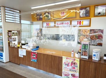 ほっかほっか亭波止浜店 ＼長年愛される"ほか弁″で働こう!／
お客様に美味しいお弁当で
笑顔もお届け★
初めてのバイトでも大丈夫な
シンプル作業です◎