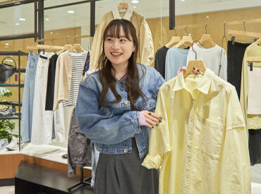 ≪20～40代まで≫スタッフ活躍中!
アルバイトからスタートして社員になった方も多数!
アパレル業界に興味ある方はぜひCheck★