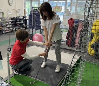「コーチのレッスン受けられます◎」オシャレもOK♪流行りのカラーも、新しいネイルも自由◎自分スタイルでお仕事できます☆*