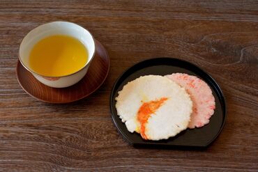 ﾟ*｡☆ NEWスタッフ募集 ☆。*ﾟ
未経験オッケー！
20～30代女性活躍中◎