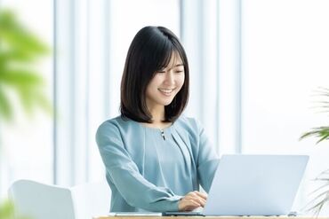 アズコーポレーション 松山支店【999】 未経験・ブランク有の方も大歓迎！
家事・子育てと両立して
働いている主婦さんも♪

残業もほぼ無いので
夕方には帰宅可能◎