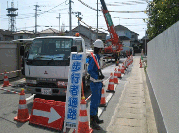 東邦企業警備保障株式会社　※勤務地：春日市 履歴書は面接後でもOK!即日面接＆即日採用が可能◎18~70代までのスタッフが活躍!手当も充実だから頑張り次第で日給アップ◎

