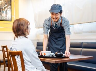 『いらっしゃいませ!』明るく元気に対応ができればOK◎2週ごとにシフトが決まるので、プライベートと両立しながら働けます♪