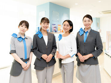 アイシティ　姫路駅前店 知識は一切不問！
難しい質問は先輩スタッフがしっかりフォロー♪
バイトデビューにも最適です◎