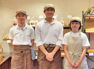 パン工房 ら・麦　赤坂店 ＊土曜のスタッフ募集＊
週イチ程度で接客始めたい主婦(夫)さんなど大歓迎！
パン製造や社員登用を目指す方にもぜひ♪
