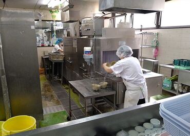 入社6ヶ月後は有給休暇あり！
プライベートの時間もしっかり確保できます♪