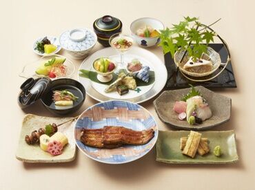 「日本料理のお店って敷居が高そうで不安…」
⇒サポート体制バッチリなのでご安心ください♪
まずは笑顔で対応できれば大丈夫！