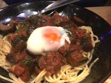 ＼実際のまかないのお写真です！／
勤務日によって料理も変わるから
まかないが勤務後の楽しみに♪