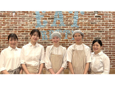 ★ハッと惹かれる、SNSに写真をUPしたくなる…
季節に合わせたMENUが大人気♪
とっておきのスイーツに笑顔を添えてお届け**