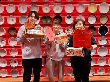 新横浜ラーメン博物館　ミュージアムショップ ～＊ラーメン博物館でお仕事♪＊～
ここだけの商品もあるから
新しい出会いがあるかも！？