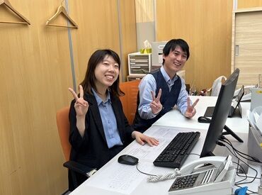 個別指導のアプロット 上本町校 ＼未経験＆ブランクOK／
はじめは先輩社員が全力サポート!!
マニュアルも充実している上に
周りの人に相談もしやすい雰囲気です