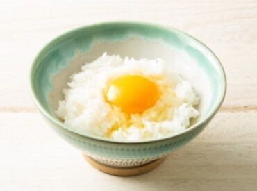 うちのたまご羽田直売所 ≪羽田空港第1ターミナル駅直結≫
学校帰りに、子どもを送った後に…駅直結だから通勤しやすい♪帰りもスグ電車に乗れます！