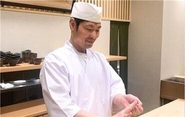 鮨 つかたに ≪短時間勤務OK≫
スキマ時間にWワークも◎
10代～60代まで幅広いスタッフが活躍した居ます♪