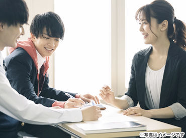 カナガク放課後デイ 南太田校  長く続けるスタッフが多いんです♪
 あたたかく和やかな雰囲気の中で働けます◎