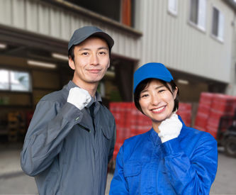 \高時給1,450円~!/
≪運転なし≫助手席に乗って⇒ゴミを積み込むだけ☆
未経験から活躍◎どなたでも働けます♪