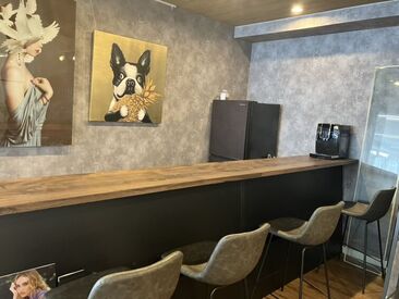 バーみたいなオシャレな休憩スペース★