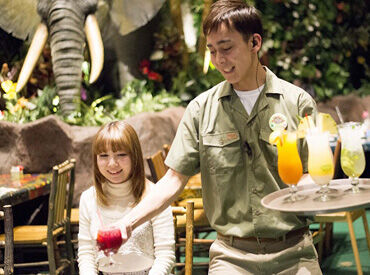 レインフォレストカフェ 舞浜 ＼ジャングルの探検に出発！／
「ゲストを笑顔にする」
他にはないおもてなしができちゃう！