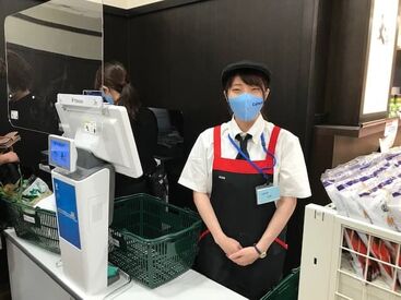 株式会社KSP　SCS事業部[※勤務地：ニューコースト新浦安店] バイトでビューやオシゴト復帰の方も歓迎♪
マニュアルあり◎
レジ操作や接客マナーなど
丁寧にレクチャーするのでご安心を♪
