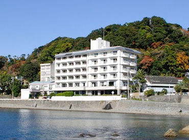\* アナタらしく働ける! */
幅広い年代のスタッフが活躍★
だからこそ、「スタッフの働きやすさ」を大切にしています