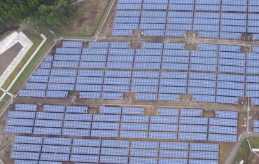 WWB株式会社 九州支店 東証スタンダード上場企業のグループ会社として
太陽光発電などを扱っています。
安定性と自由度の高さが当社の大きな魅力です！