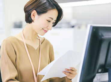 女性スタッフが活躍中◆
日勤のみ＆週休2日制で、
私生活との両立もしやすい◎
※写真はイメージ