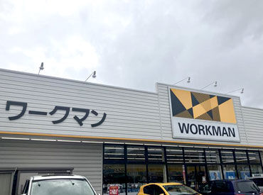 洋服に関わる仕事がしてみたい方、歓迎！
髪・ネイル等の外見はすべて自由なので、
あなたのスタイルを楽しんでください♪