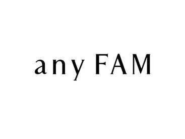 anyFAM　アリオ蘇我店 和気あいあいとした風通しの良い職場！
「大丈夫？」「困ったことはない？」と
お互いに声を掛け合いながら業務を進めています◎