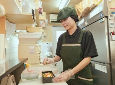★食事補助あり★
＜鮨＞がおトクに食べられます！
鮨大好きな方、大歓迎！みんなに大好評ですよ♪