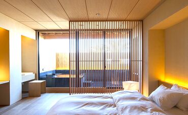 千倉温泉 千倉館で、新しい仲間と一緒に地域に愛されるおもてなしを体験しませんか？シニア世代も多数活躍中です