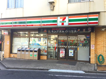 新店で綺麗な店舗で働けます！
新店なので、先輩後輩もありません◎
未経験でも安心＆始めやすい♪