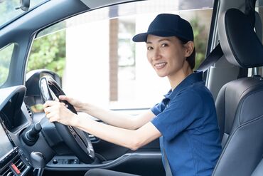 あいタック株式会社 ＼未経験大歓迎！／
軽自動車（社用車/AT）にて配送♪
決まったルートだからすぐに慣れる◎
ドライブ気分でモクモク作業☆