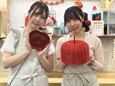 Kitchen Kitchen 横浜店 ネイル・ピアスOK！
バイトのために
オシャレを我慢する必要ナシ☆
自分らしい格好で働けます◎
※会社規定あり
