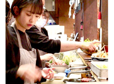 未経験の方でも安心♪ルクア大阪が主催する入店研修あり!あいさつの仕方や館内のルール説明などを行います。