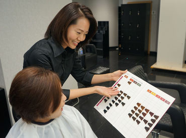 株式会社ハクブン　HAIR SALON Best 東京板橋本町店※NEW OPEN 分りやすい技術講習があります!
ブランクがある方も都度教えるので
美容師免許があれば応募OK◎
※画像はイメージです