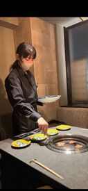 総席数は32席分と落ち着いた店舗です
マニュアルもあるためしっかりと丁寧に
覚えていただけます☆