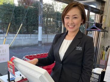 お仕事はお洋服の受け渡し◎
「土日だけロングでガッツリ稼ぎたい」
「平日、家事の合間の短時間」
などシフトは相談OK♪