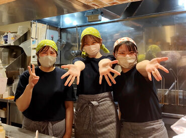 こめらく　りんくうプレミアムアウトレット店 学生～主婦まで幅広い層が在籍しています♪
みんな優しいので、人見知りさんでも大丈夫ですよ★