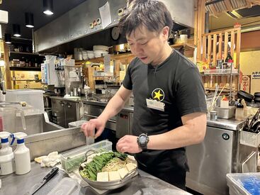 フードブランディング株式会社 ＼10～20代のスタッフが多数活躍中／
学校やサークル・部活との両立に
理解があるので無理なく働けます♪