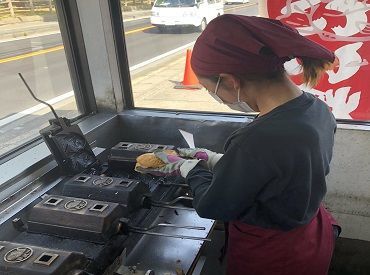 日本一たい焼　佐賀川副店　 ＼2025年初バイトに♪／
未経験＆ブランク有、大歓迎★
”無理なく働ける”柔軟なシフト体制！
もちろん残業もありません◎