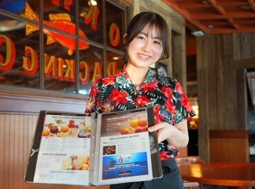 バイトデビューの学生も大歓迎★
先輩も未経験からはじめた方が多数！
分からないことは先輩や社員がフォロー◎