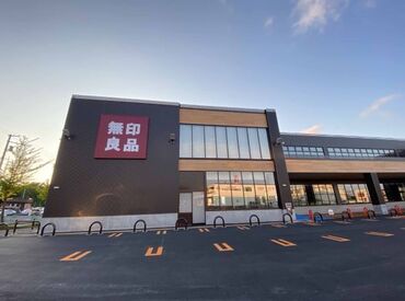 綺麗でおしゃれな店内
気持ちの良い丁寧な接客を身に付けられます◎