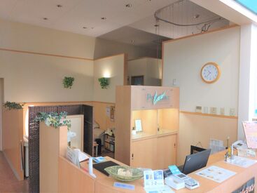 プチラグゼ　木曽川店 ゆったり落ち着いた雰囲気の中でお仕事♪
イオン内20時閉店だから、遅くならずに安心＊゜
イチからお教えするので、知識は不要◎