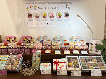 FACTORY Shin(ファクトリー シン) 神戸北店 ≪スイーツ好き必見♪゜*≫
おしゃれで素敵なスイーツSHOPのオシゴト★
社割でお得に購入できる特典も◎