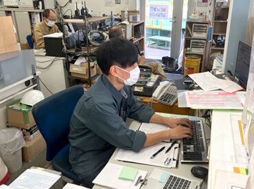 ★高月給のヒミツ★
確かな技術力が評価され、
民間から官庁まで幅広い
企業から途切れることなく
お仕事を請け負っています♪