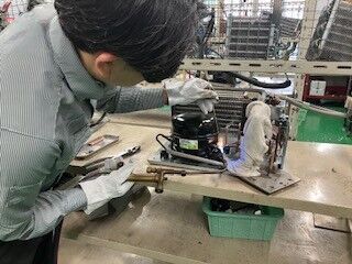 【専門知識一切不要◎】
入社後は先輩社員が付き添い
一つひとつ仕事内容を覚えていただきます。